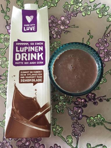 Super leckere Schokomilch von Made with Luve.. frisch, sämig und einfach perfekt im Geschmack! 